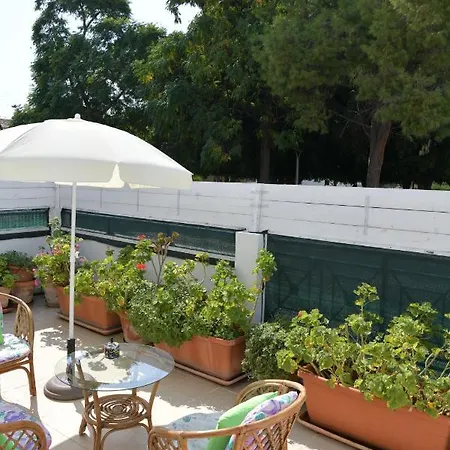 Appartamento Mediterranean Pearl, 3 Min Walk To The Sea *