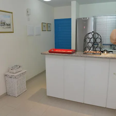 Mediterranean Pearl, 3 Min Walk To The Sea Limisso